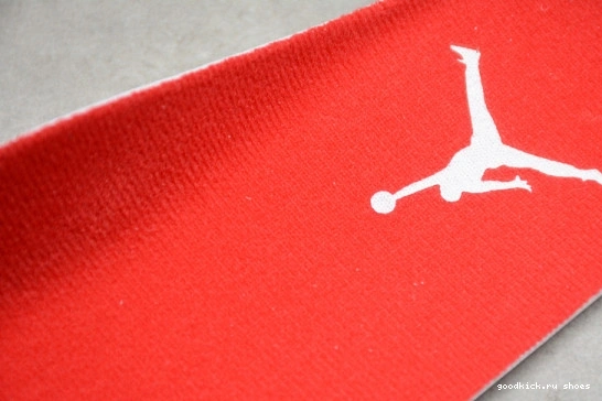  CT8527-112 Retro 4 Metallic Jordan CT8527-112 Air Red 0421